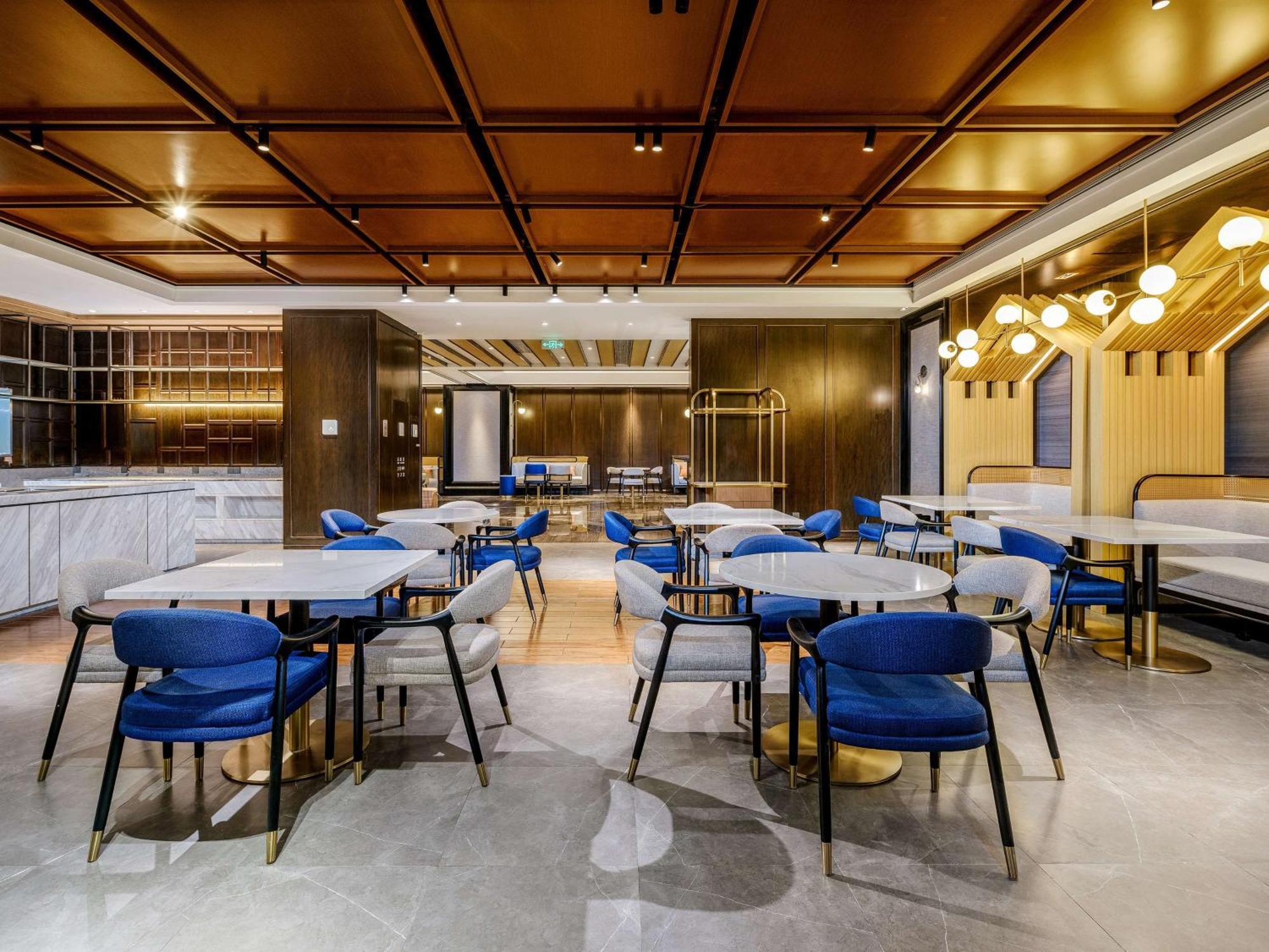 Hilton Garden Inn Beijing Guomao Zewnętrze zdjęcie