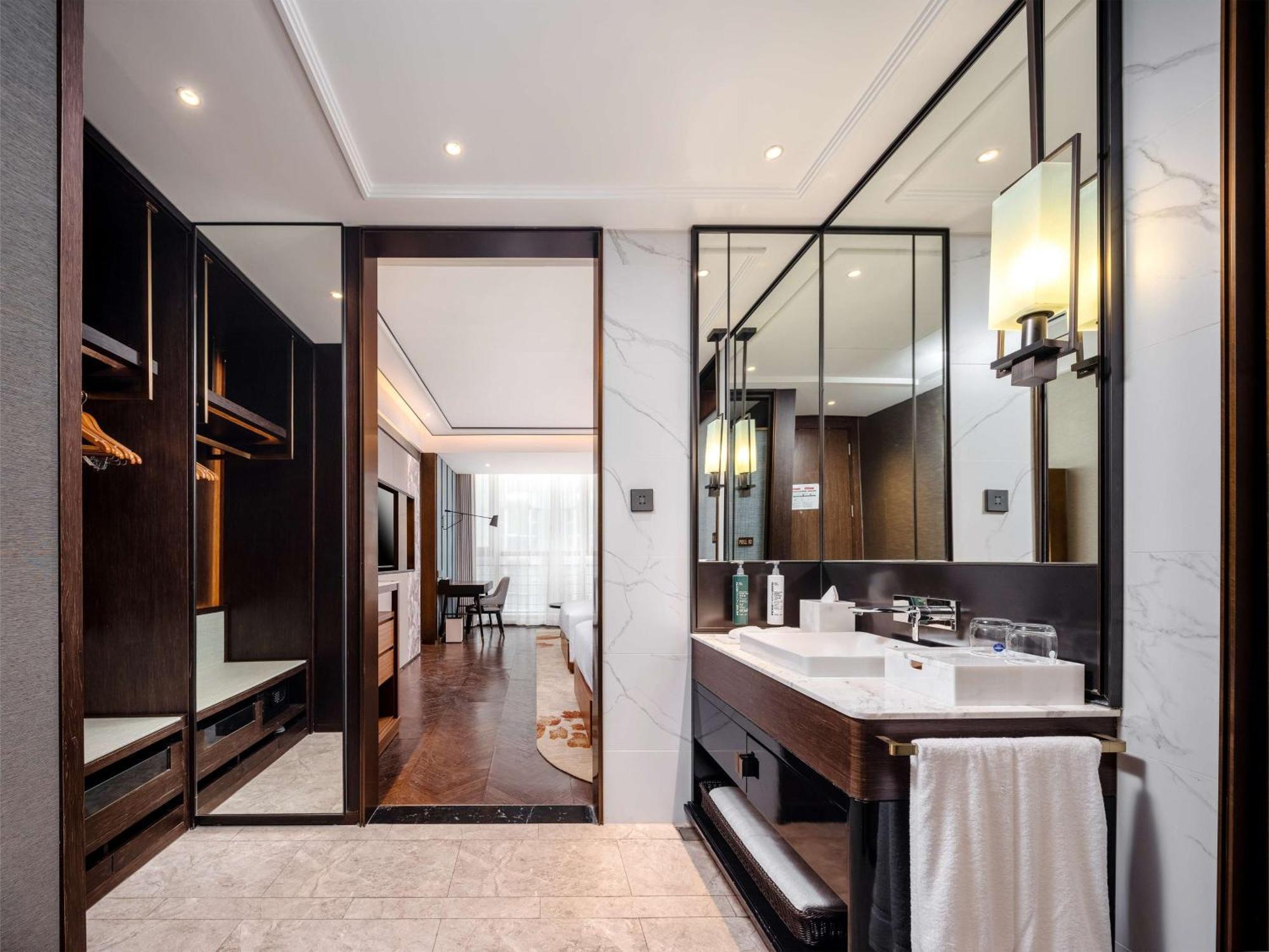 Hilton Garden Inn Beijing Guomao Zewnętrze zdjęcie