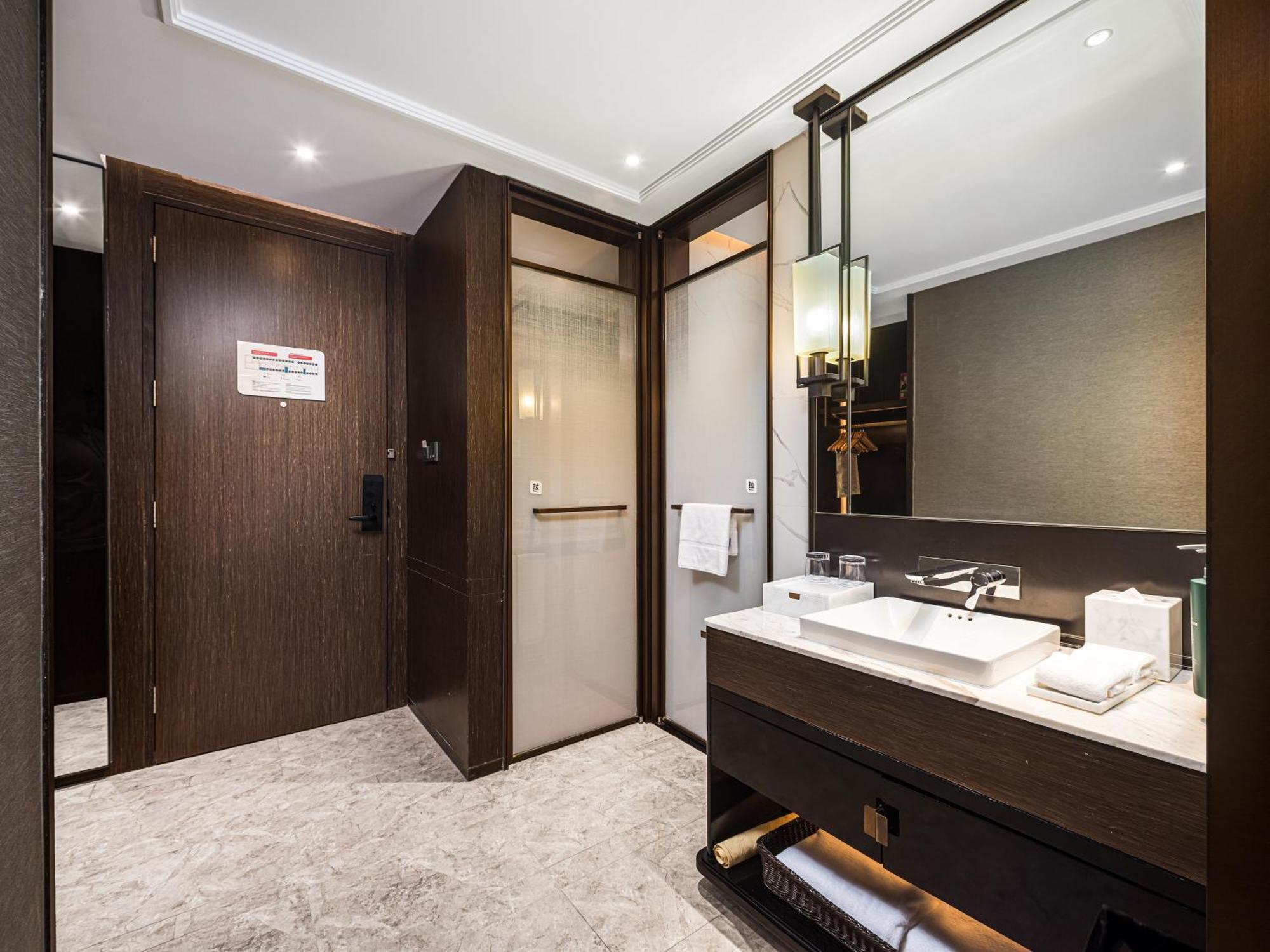 Hilton Garden Inn Beijing Guomao Zewnętrze zdjęcie